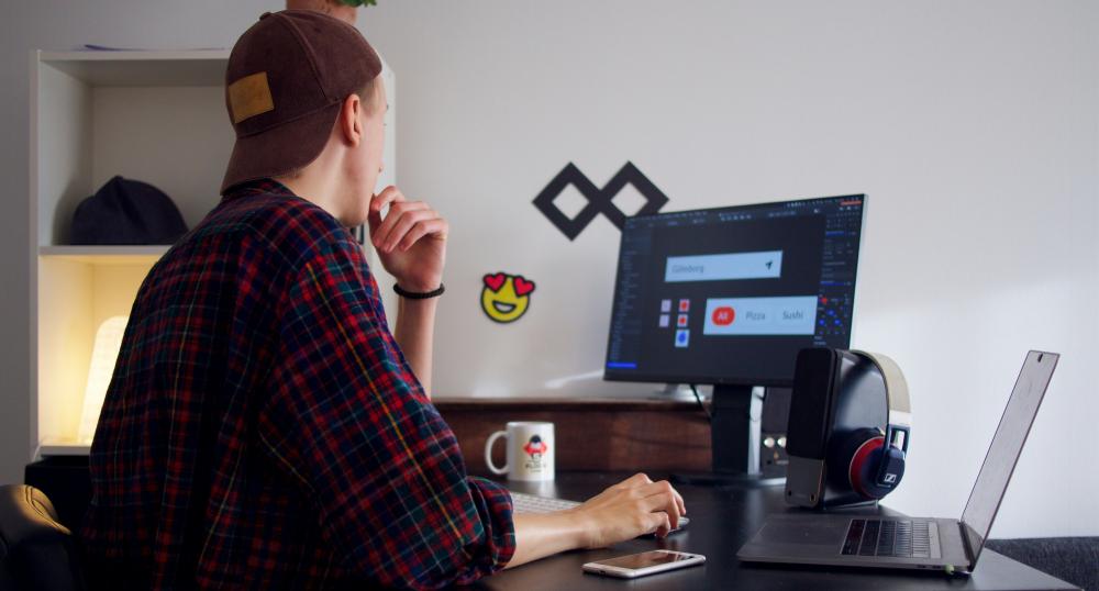 Social Media Graphic Design Services: What You Really Need